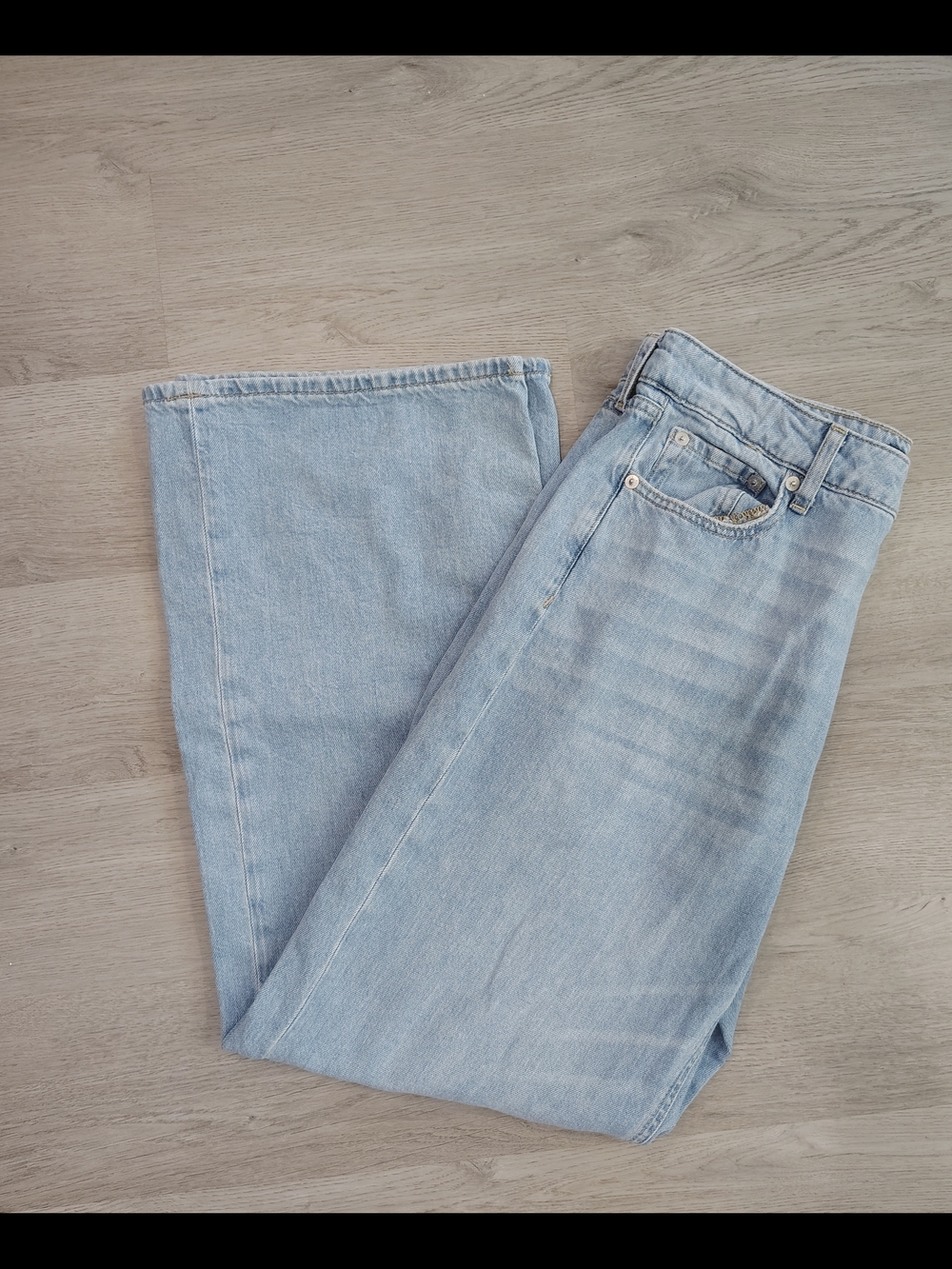 Aeropostale Pale Blue Wide-Leg Jeans. Size 12 Waist - 32 Inches - Picture 8 of 10